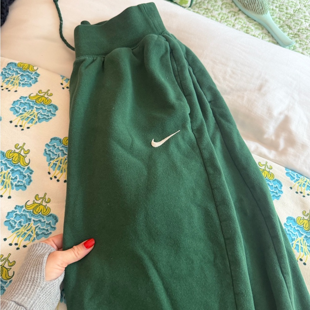 Nike Forest Green Fleece Sweatshirt with Black Swoosh Tag